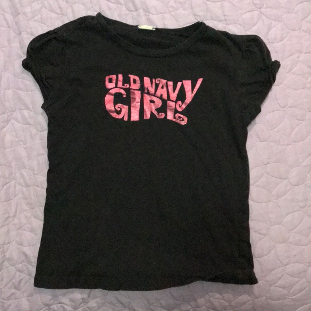 Girls Old Navy T-shirt